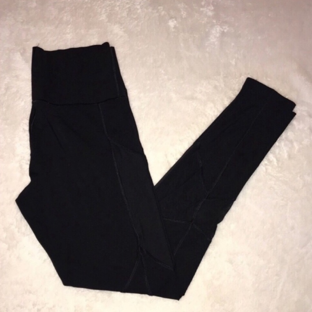 PINK Victoria’s Secret Bonded Leggings